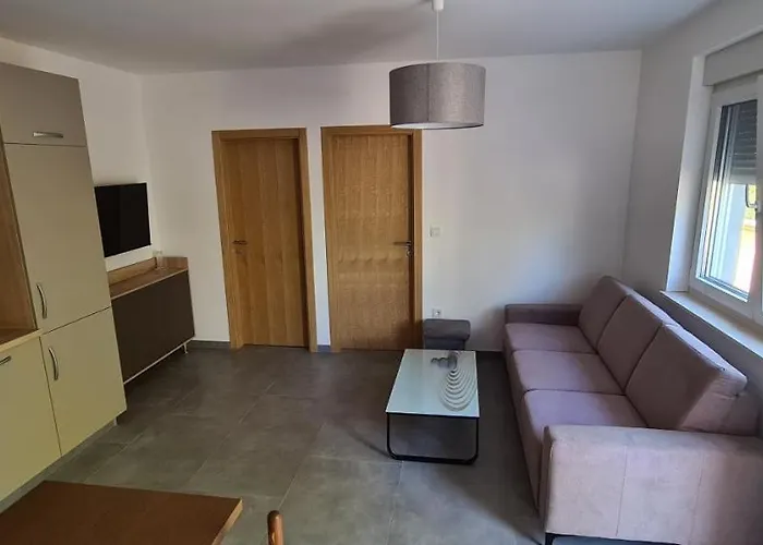 Апартаменты Lackovic Стариград-Пакленица