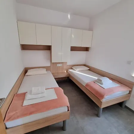 Lackovic Apartment *